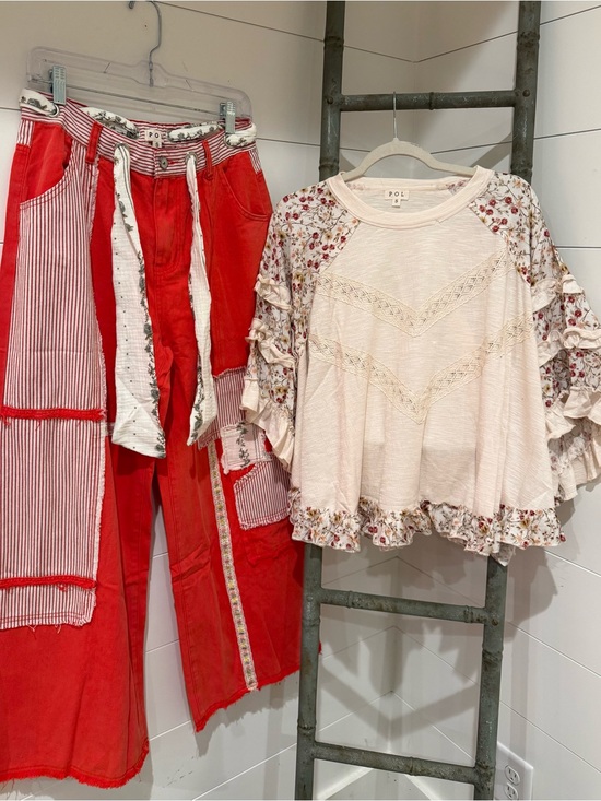 POL Pants - NEW ARRIVALS: SET POL Cream Floral-Trim Ruffle Sleeve Top and Pant
